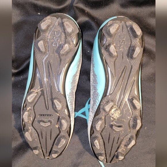 DSG Soccer Cleats - Picture 4 of 5